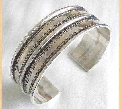 Bracelet Touareg Artisanal En Laiton Et Agate Naturelle - Occasion